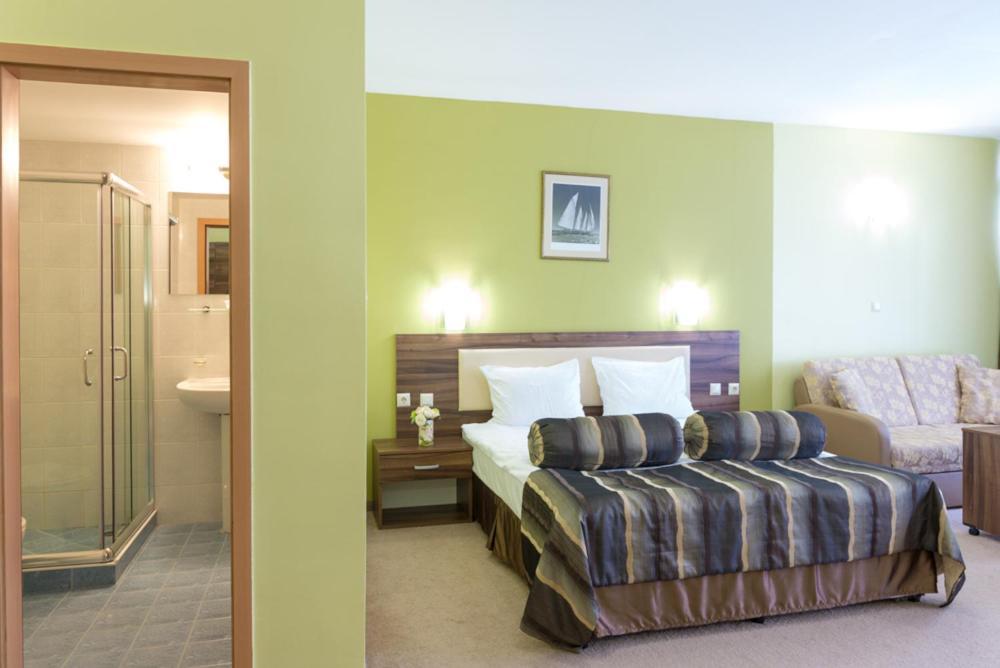 Regata Palace Hotel Słoneczny Brzeg Zewnętrze zdjęcie